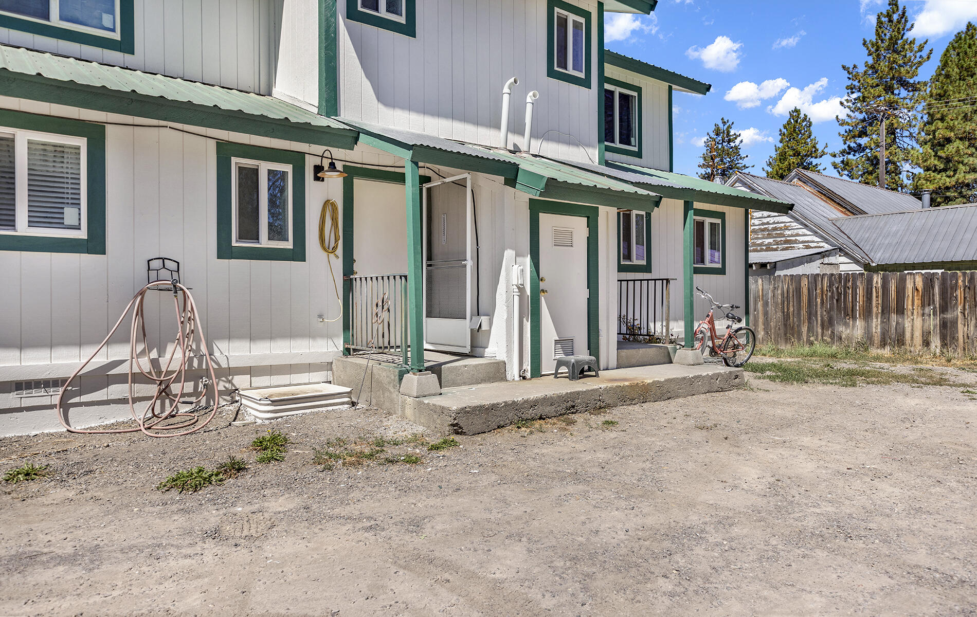 467 Martin Way Chester, CA 96020 - Photo 30 of 39 a view of a house with backyard and sitting area