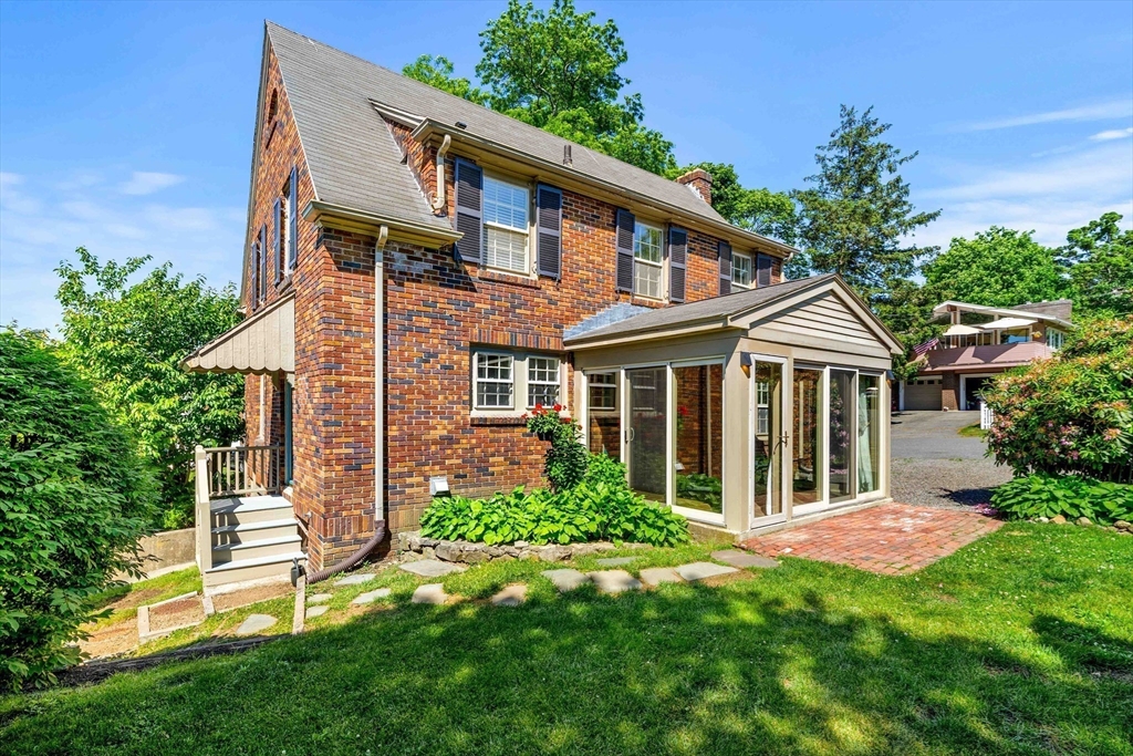 3 Vassar Road Marblehead, MA 01945 - Photo 19 of 29