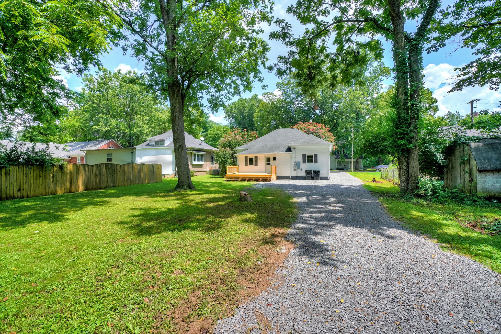 805 North Spring Street Murfreesboro, TN 37130 - Photo 6 of 27 Gallery Image 6