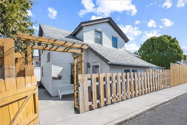 $748,000 | 116 Gain Court | Gerritsen Beach
