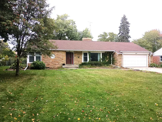 $429,900 | 1629 Ridgewood Lane South, Roseville, MN 55113