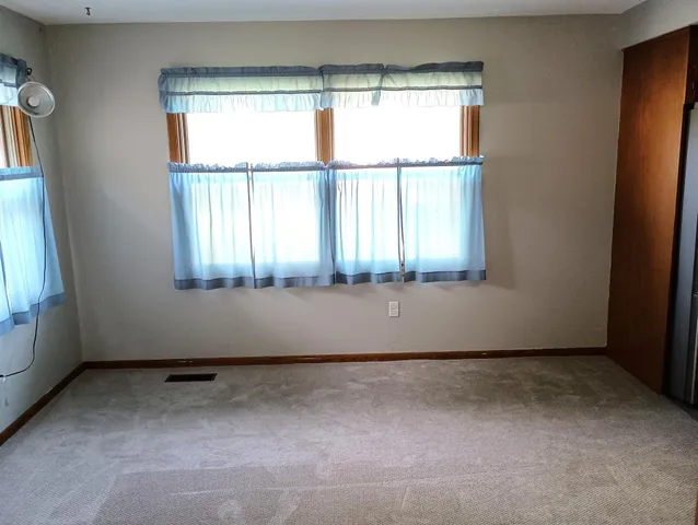 $429,900 | 1629 Ridgewood Lane South, Roseville, MN 55113