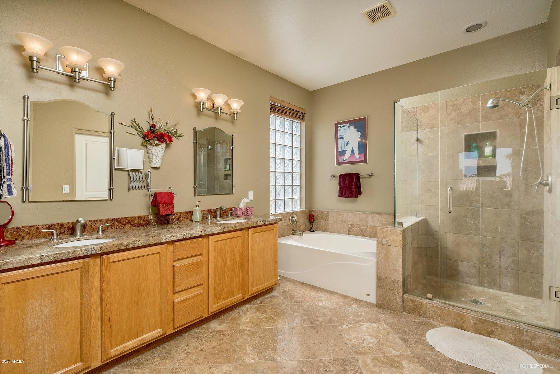 1644 East Spur Street Gilbert, AZ 85296 - Photo 13 of 29 Master Bath 1