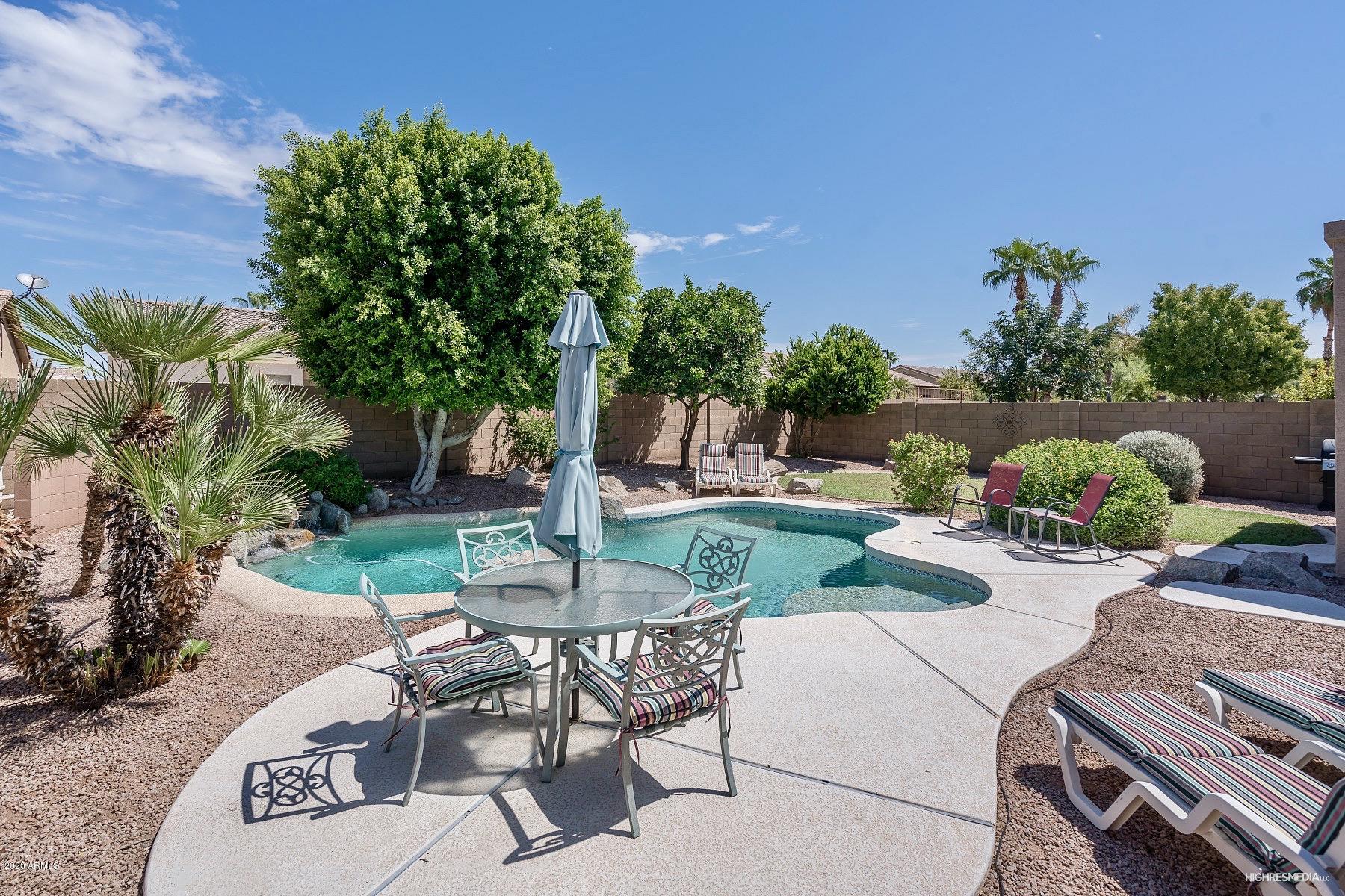 1644 East Spur Street Gilbert, AZ 85296 - Photo 22 of 29 Pool 4
