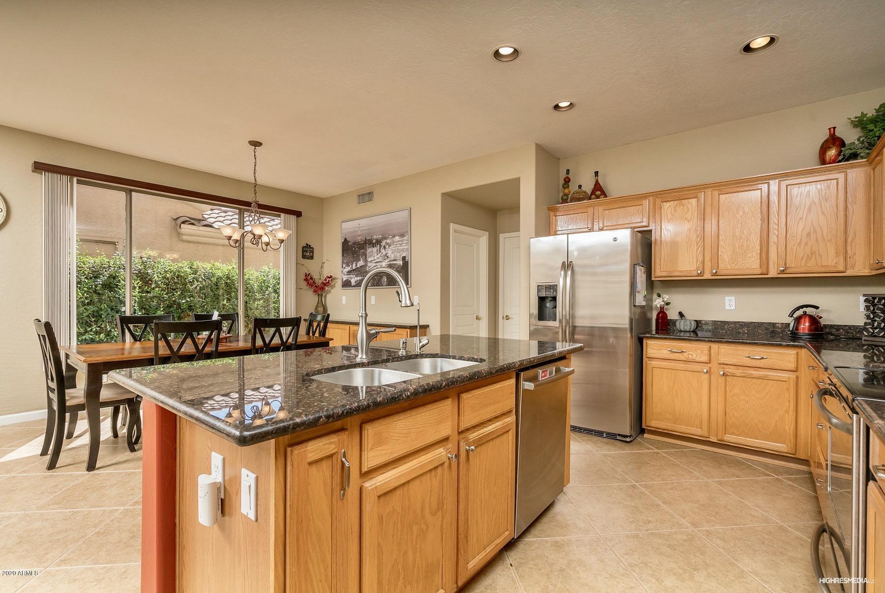 1644 East Spur Street Gilbert, AZ 85296 - Photo 9 of 29 Kitchen 2