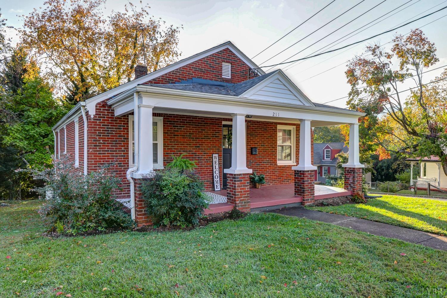 211 Blue Ridge Street Lynchburg, VA 24501 - Photo 2 of 29 Gallery Image 2