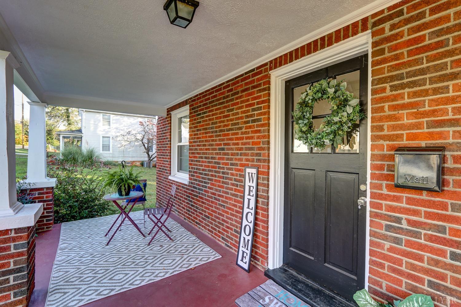 211 Blue Ridge Street Lynchburg, VA 24501 - Photo 3 of 29 Gallery Image 3