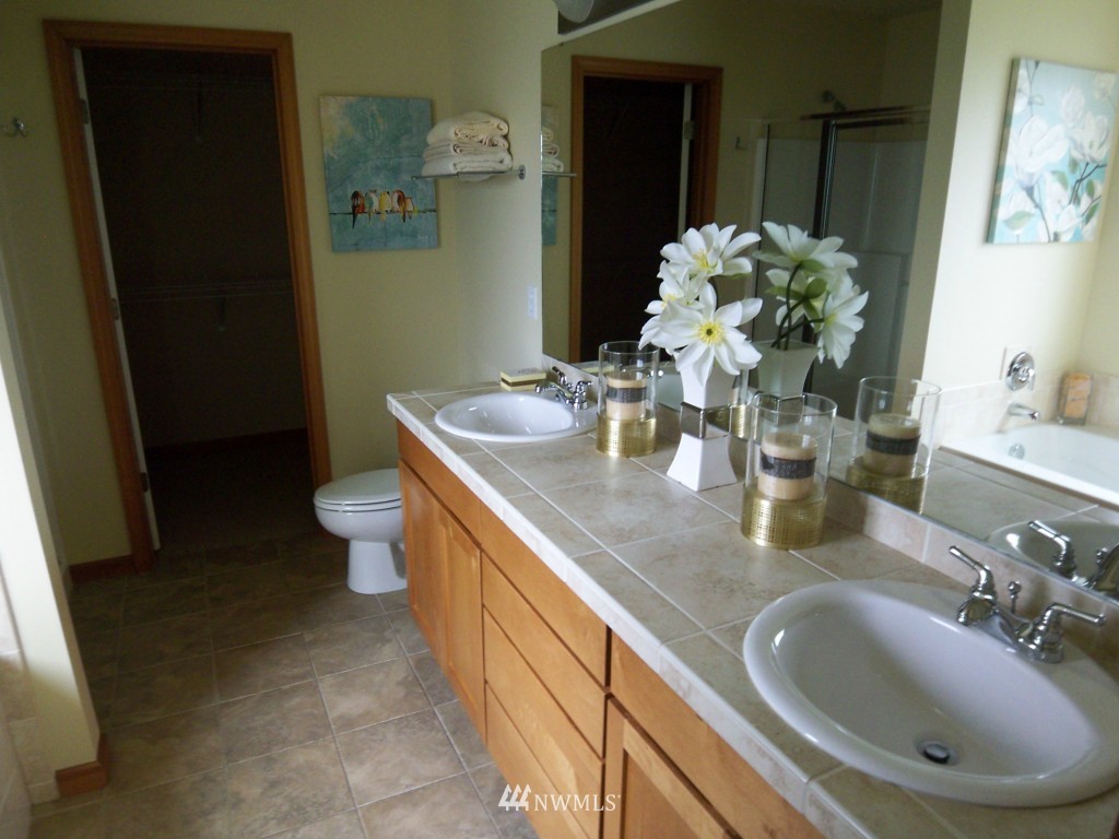 8301 227th Street Southwest Edmonds, WA 98026 - Photo 13 of 22 Gallery Image 13
