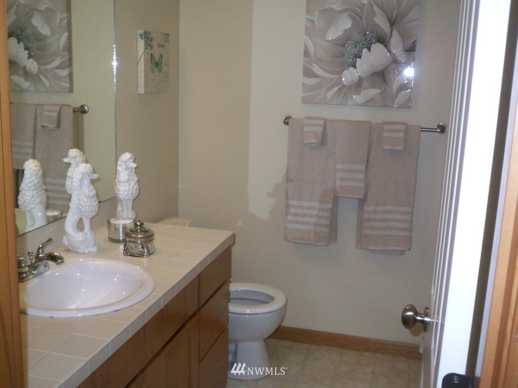8301 227th Street Southwest Edmonds, WA 98026 - Photo 20 of 22 Gallery Image 20