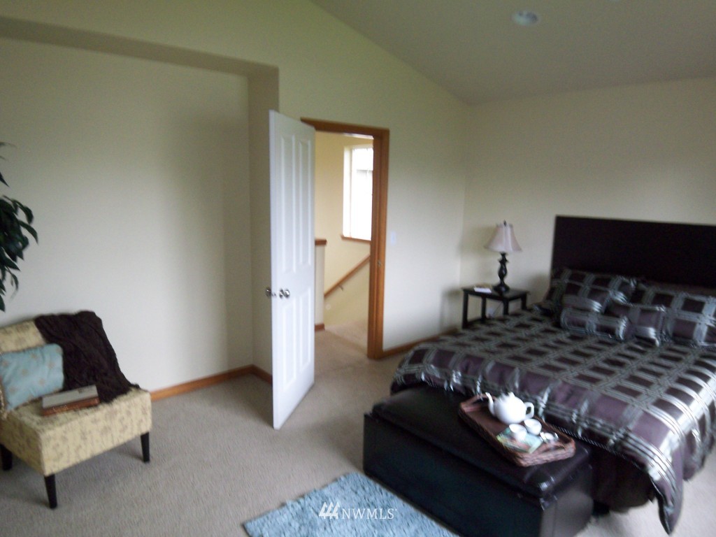 8301 227th Street Southwest Edmonds, WA 98026 - Photo 9 of 22 Gallery Image 9