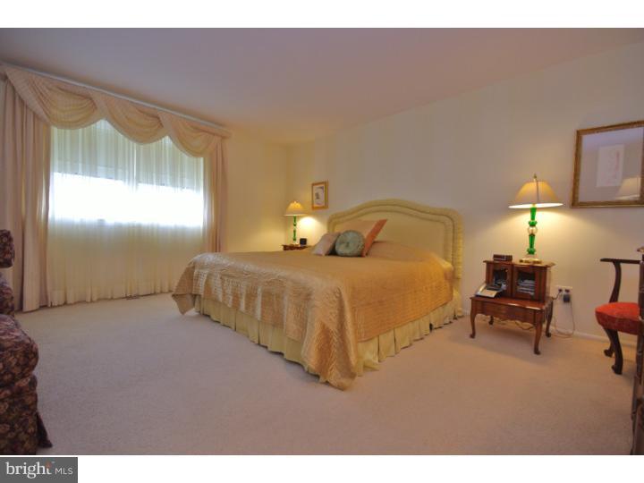 2241 High Road Huntingdon Valley, PA 19006 - Photo 14 of 25 Bedroom - Main