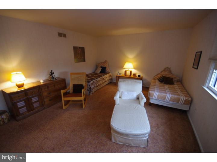 2241 High Road Huntingdon Valley, PA 19006 - Photo 19 of 25 Bedroom 3