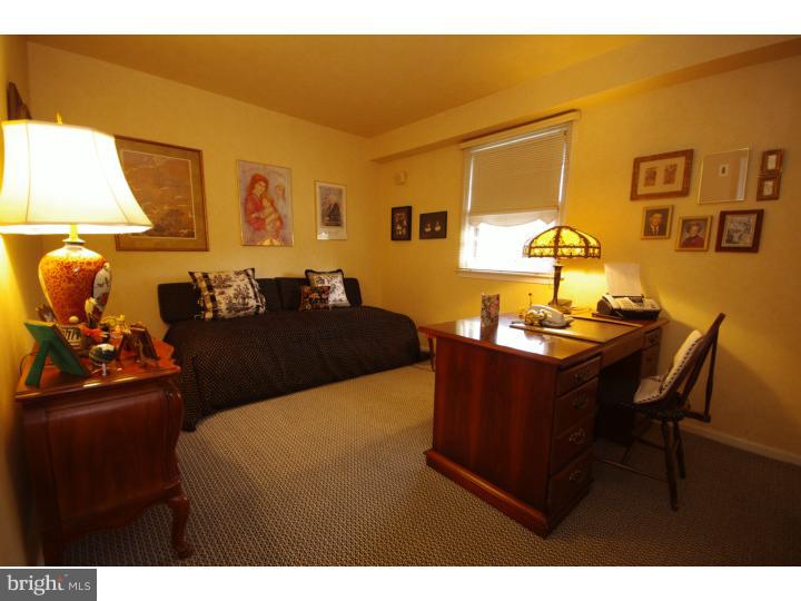 2241 High Road Huntingdon Valley, PA 19006 - Photo 21 of 25 Bedroom 4