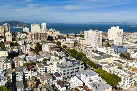 $3,750,000 | 1945 Hyde Street, Unit 3, San Francisco, CA 94109