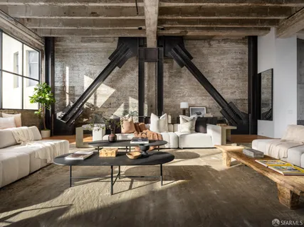 $3,750,000 | 1945 Hyde Street, Unit 3, San Francisco, CA 94109