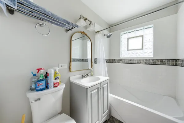 $280,000 | 6561 167th Street, Tinley Park, IL 60477