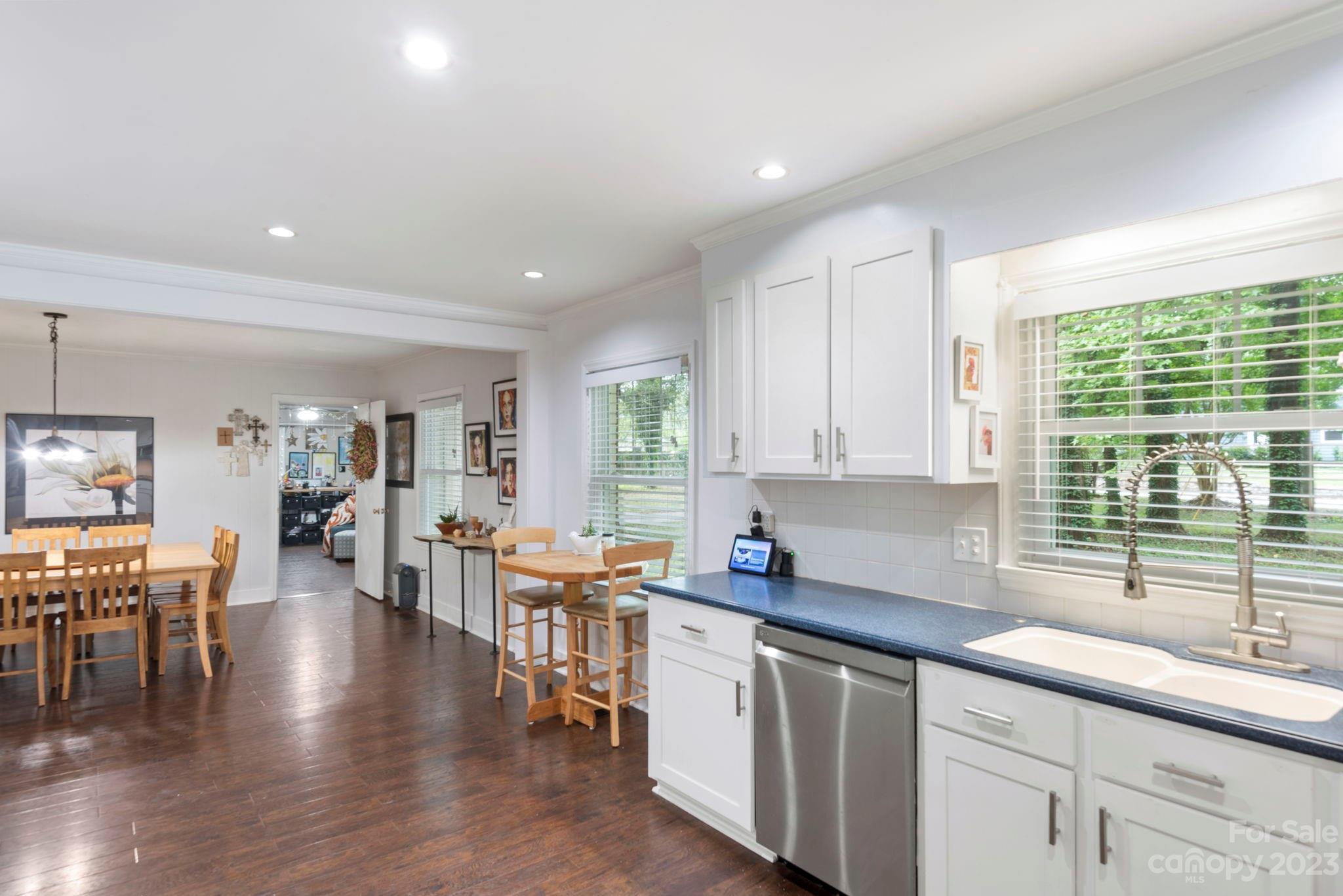 1206 Rama Road Charlotte, NC 28211 - Photo 6 of 32 Gallery Image 6