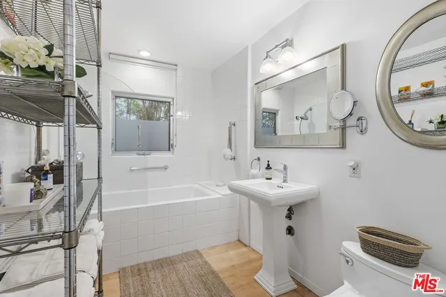 $2,675,000 | 43 Dudley Avenue, Venice, CA 90291