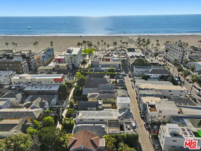 $2,675,000 | 43 Dudley Avenue, Venice, CA 90291