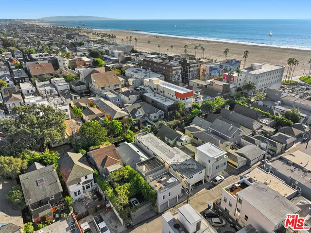 $2,675,000 | 43 Dudley Avenue, Venice, CA 90291