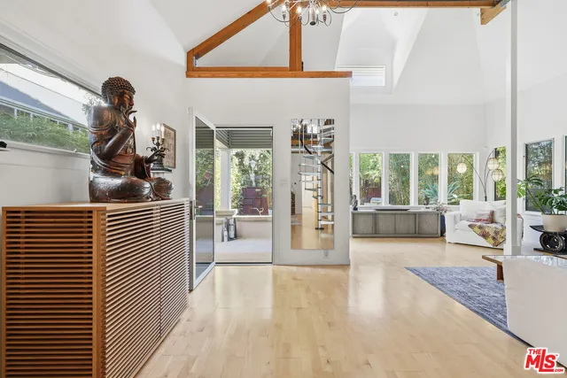 $2,675,000 | 43 Dudley Avenue, Venice, CA 90291
