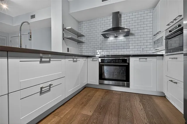 $369,000 | 2421 Northeast 65th Street, Unit 209, Fort Lauderdale, FL 33308