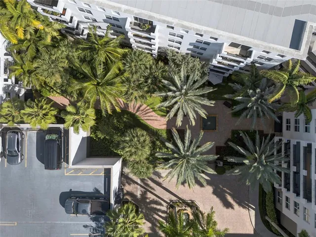 $369,000 | 2421 Northeast 65th Street, Unit 209, Fort Lauderdale, FL 33308