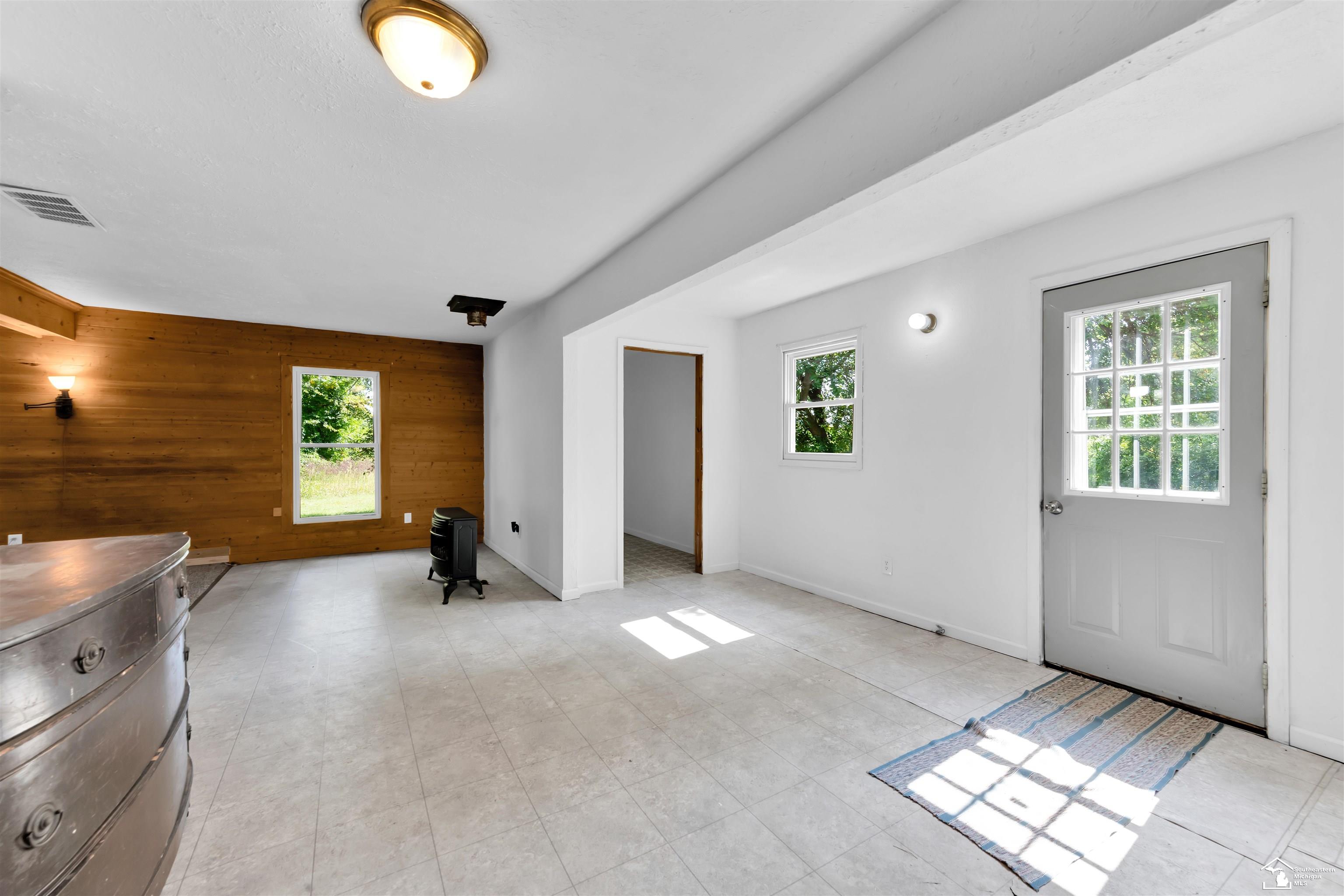 13009 South Custer Road Dundee, MI 48131 - Photo 13 of 39