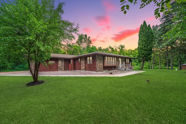 $464,900 | 925 Constance Boulevard Northeast, Andover, MN 55304