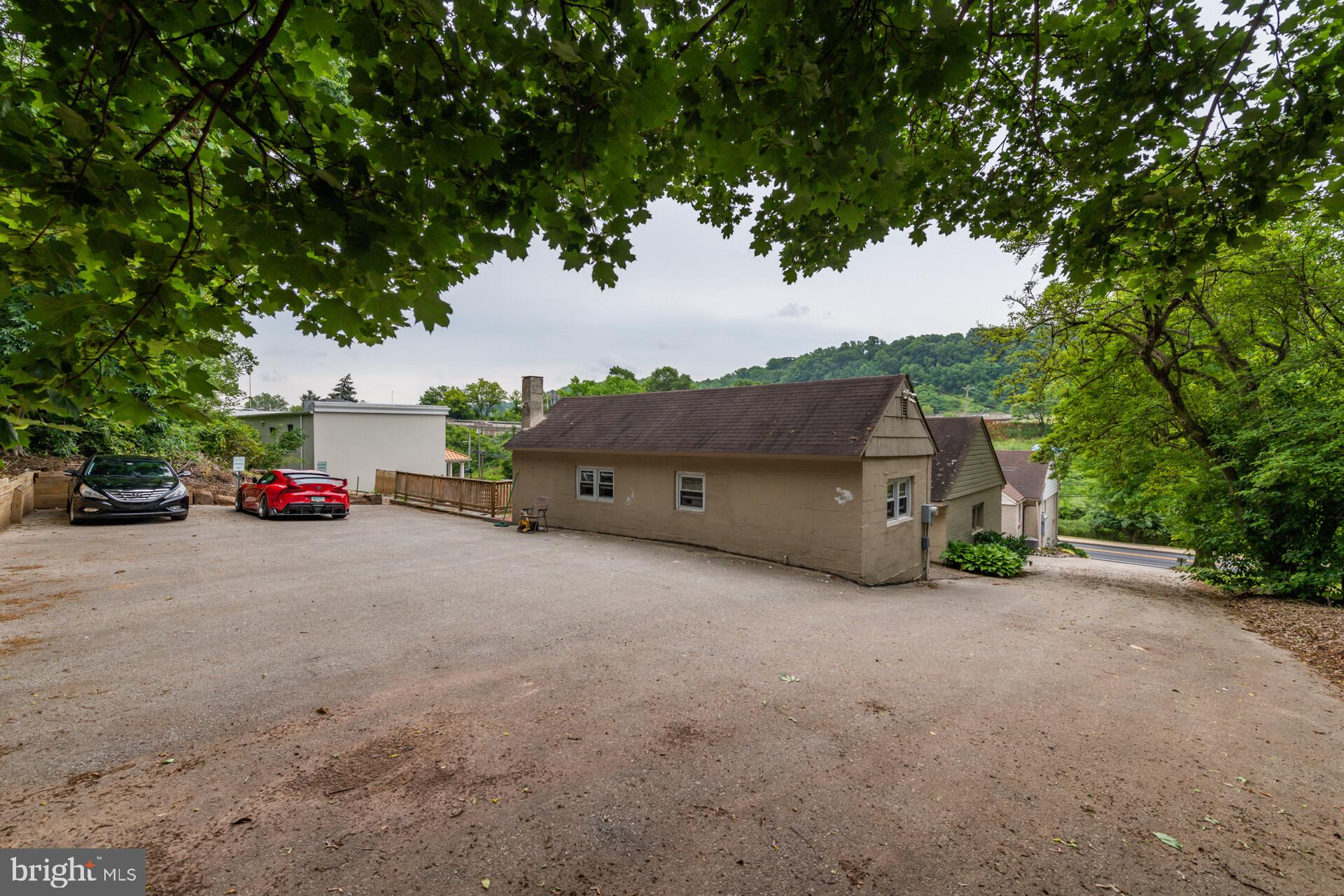 948 Matsonford Road Conshohocken, PA 19428 - Photo 11 of 35 Rear parking