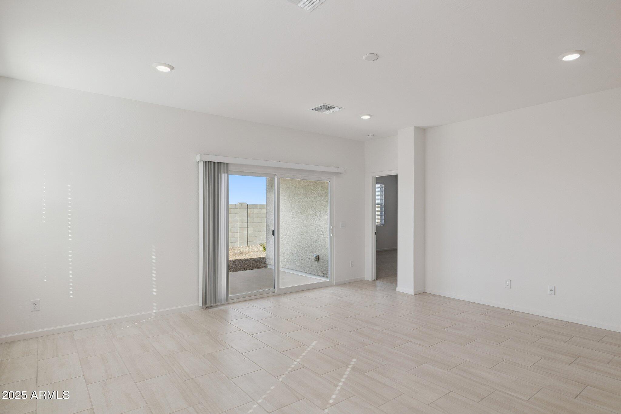 25482 West Fraktur Road Buckeye, AZ 85326 - Photo 3 of 18 Living