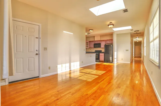 $3,150 | 24 Emerson Avenue, Unit 2, Jersey City, NJ 07306