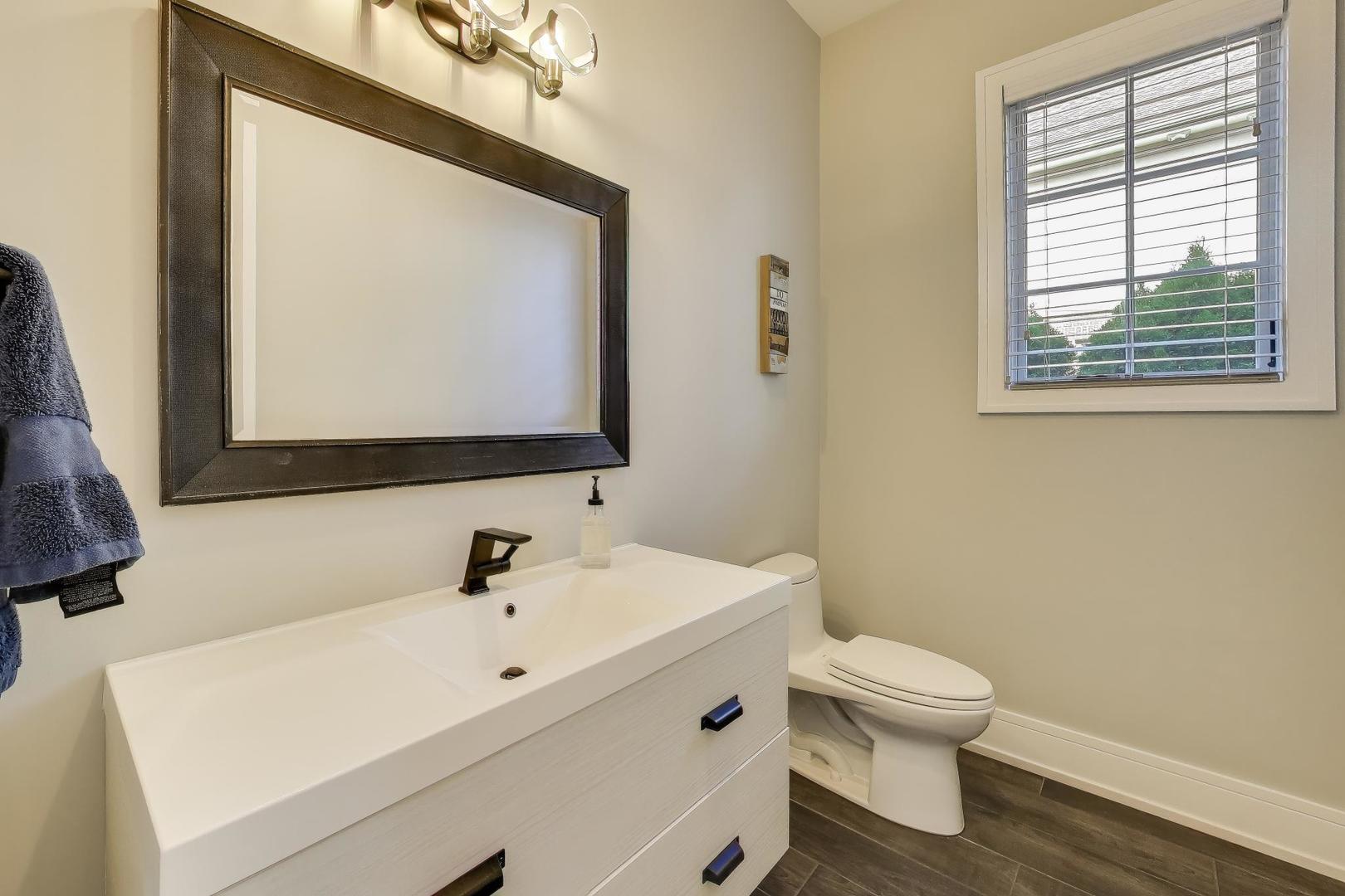 579 Greenwood Road Northbrook, IL 60062 - Photo 27 of 79 Gallery Image 27