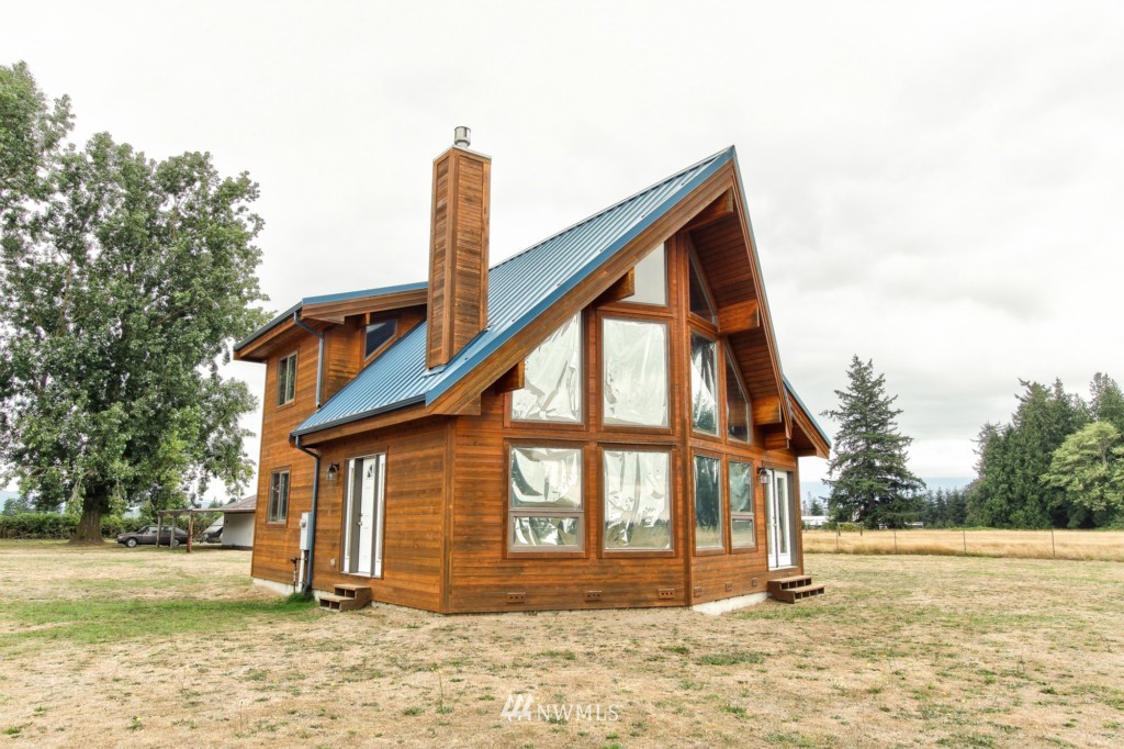 16387 Bradley Road Bow, WA 98232 - Photo 4 of 21 Gallery Image 4