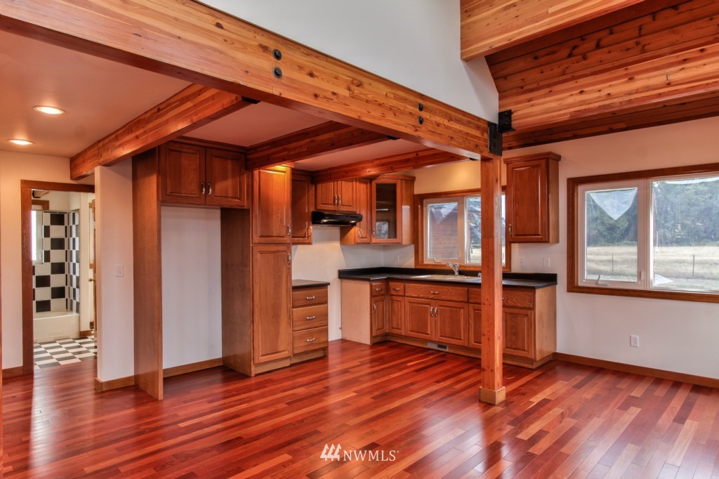 16387 Bradley Road Bow, WA 98232 - Photo 10 of 21 Gallery Image 10