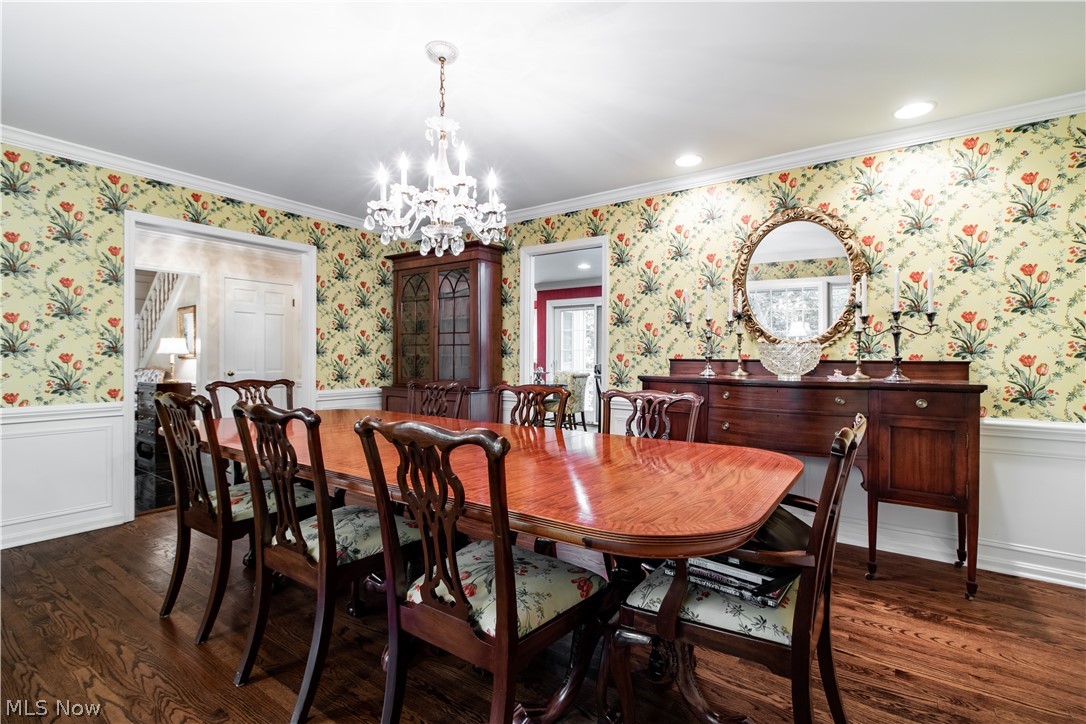 2767 Lander Road Cleveland, OH 44124 - Photo 10 of 34 Dining Room