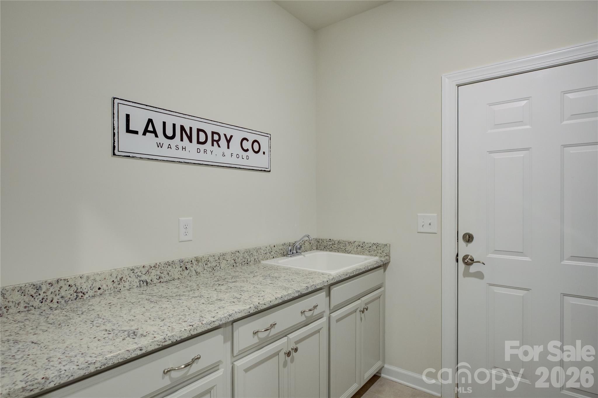 16541 Cozy Cove Road Charlotte, NC 28278 - Photo 25 of 47 a view of bathroom
