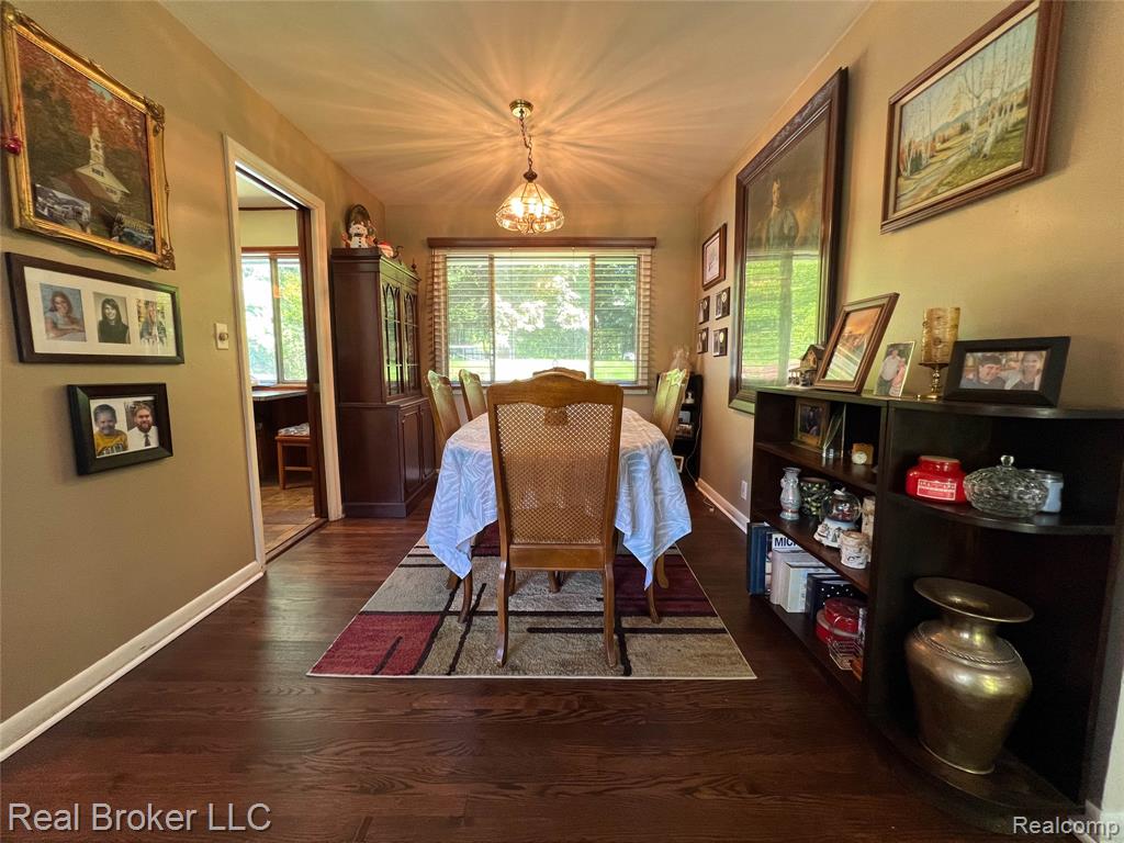 33200 Raphael Road Farmington, MI 48336 - Photo 7 of 32