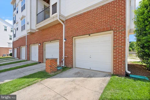 $614,900 | 11575 Cavalier Landing Court, Unit 403, Fairfax, VA 22030