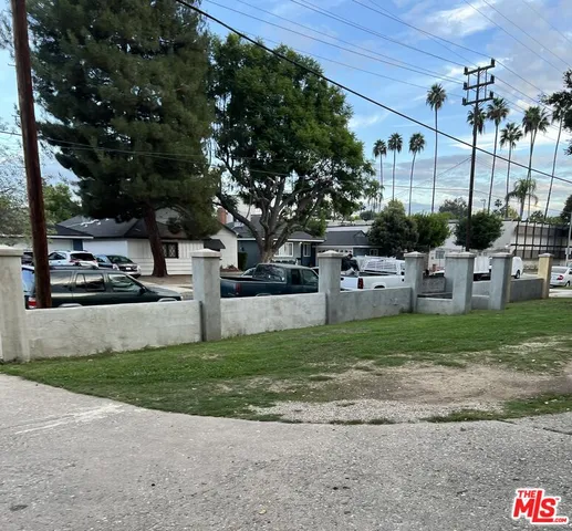 $1,100,000 | 7231 Vanalden Avenue, Reseda, CA 91335