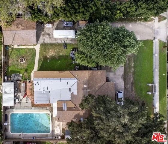 $1,100,000 | 7231 Vanalden Avenue, Reseda, CA 91335