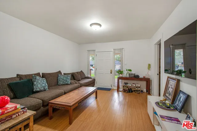 $1,100,000 | 7231 Vanalden Avenue, Reseda, CA 91335