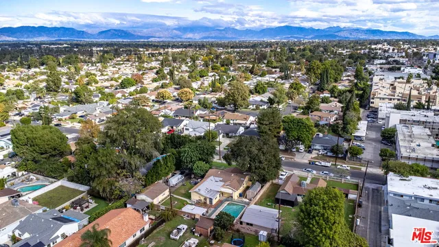 $1,100,000 | 7231 Vanalden Avenue, Reseda, CA 91335