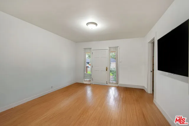 $1,100,000 | 7231 Vanalden Avenue, Reseda, CA 91335