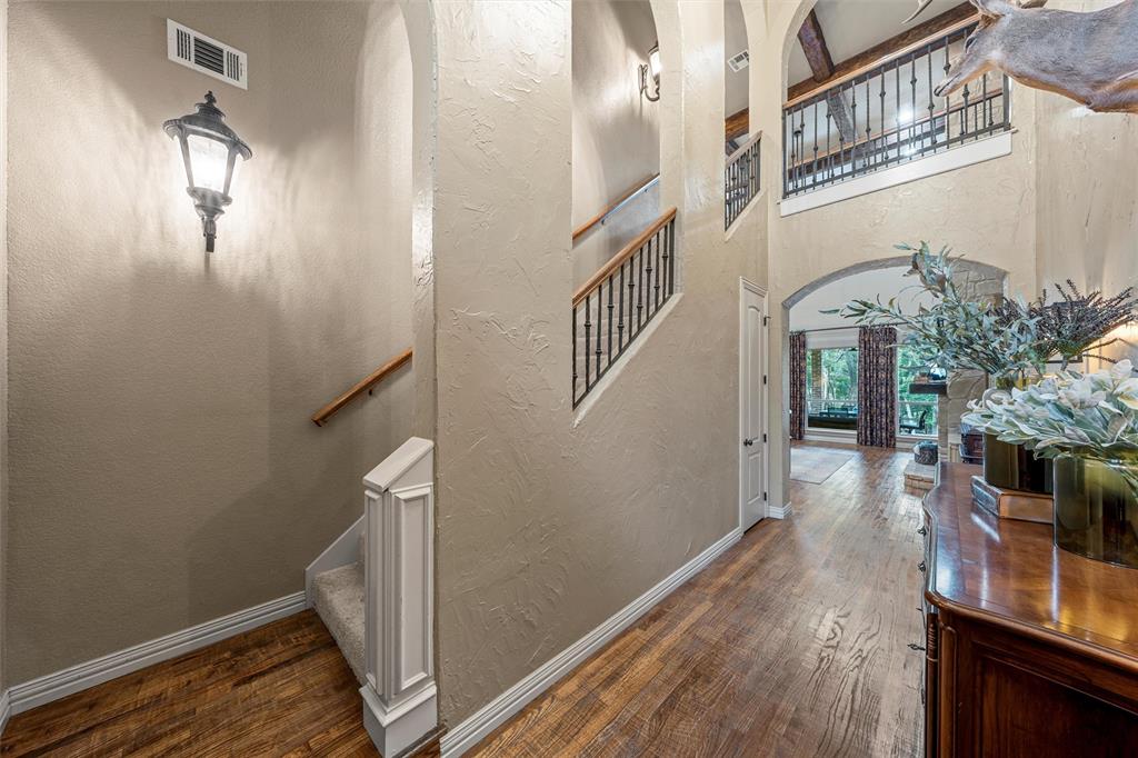 338 Estes Rch Road Bruceville, TX 76630 - Photo 9 of 40 a view of a interior of house