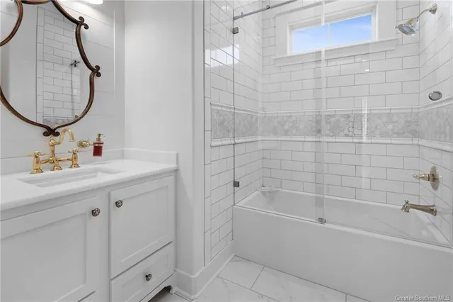 $739,900 | 5839 Lakeview Lane, Lake Charles, LA 70605