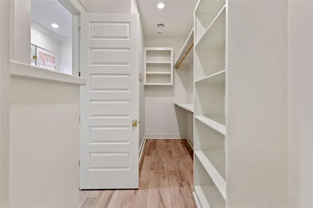 $739,900 | 5839 Lakeview Lane, Lake Charles, LA 70605