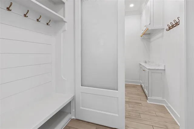 $739,900 | 5839 Lakeview Lane, Lake Charles, LA 70605