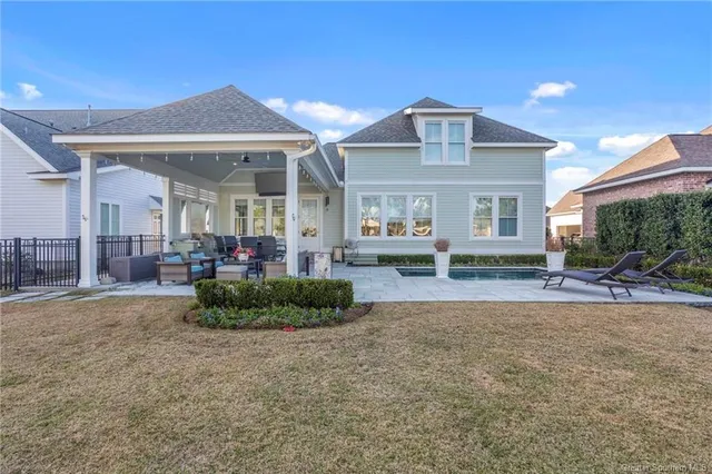 $739,900 | 5839 Lakeview Lane, Lake Charles, LA 70605