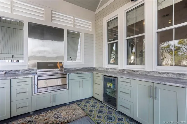 $739,900 | 5839 Lakeview Lane, Lake Charles, LA 70605